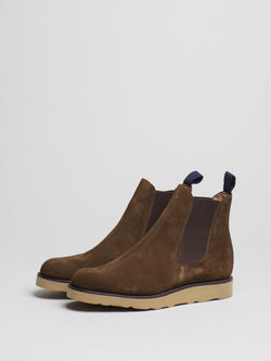 Capital Goods by Sanders Chelsea Boot, Chocolate Suede